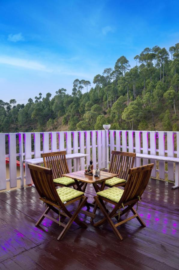 The Frostwood Resort Ranikhet Esterno foto